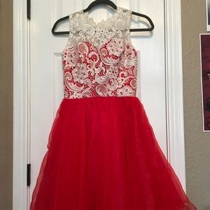 red chiffon white lace short prom dress